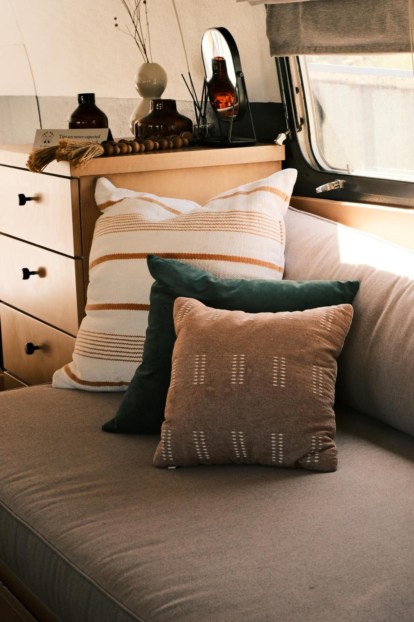 Silver Bullet Airstream, El Mistico Glamping Ranch Nogal Bagian luar foto